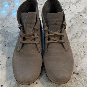 Columbia Men's Tan Soft SuedeLeather Boots.